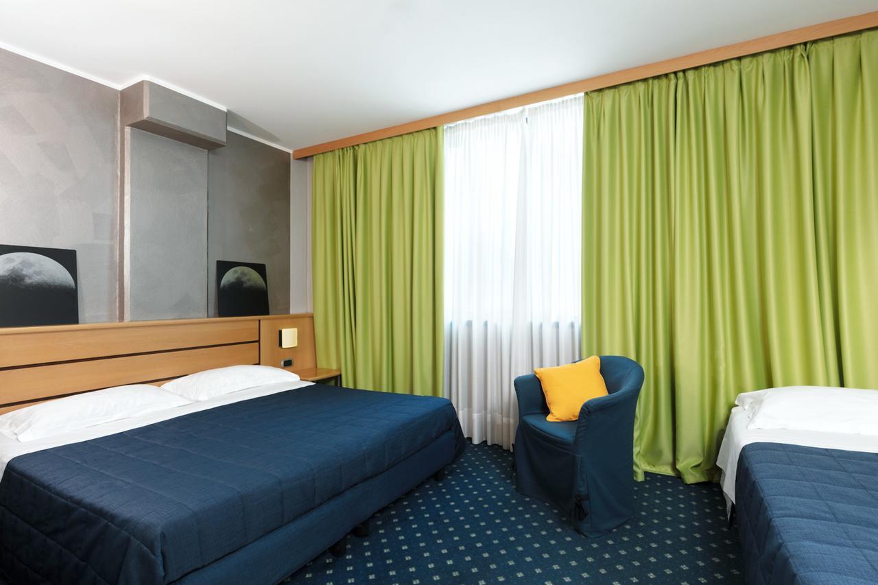 Garda Hotel Montichiari Εξωτερικό φωτογραφία